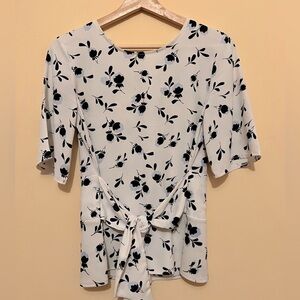 Ann Taylor Floral Tie-Waist Short Sleeve Top XS